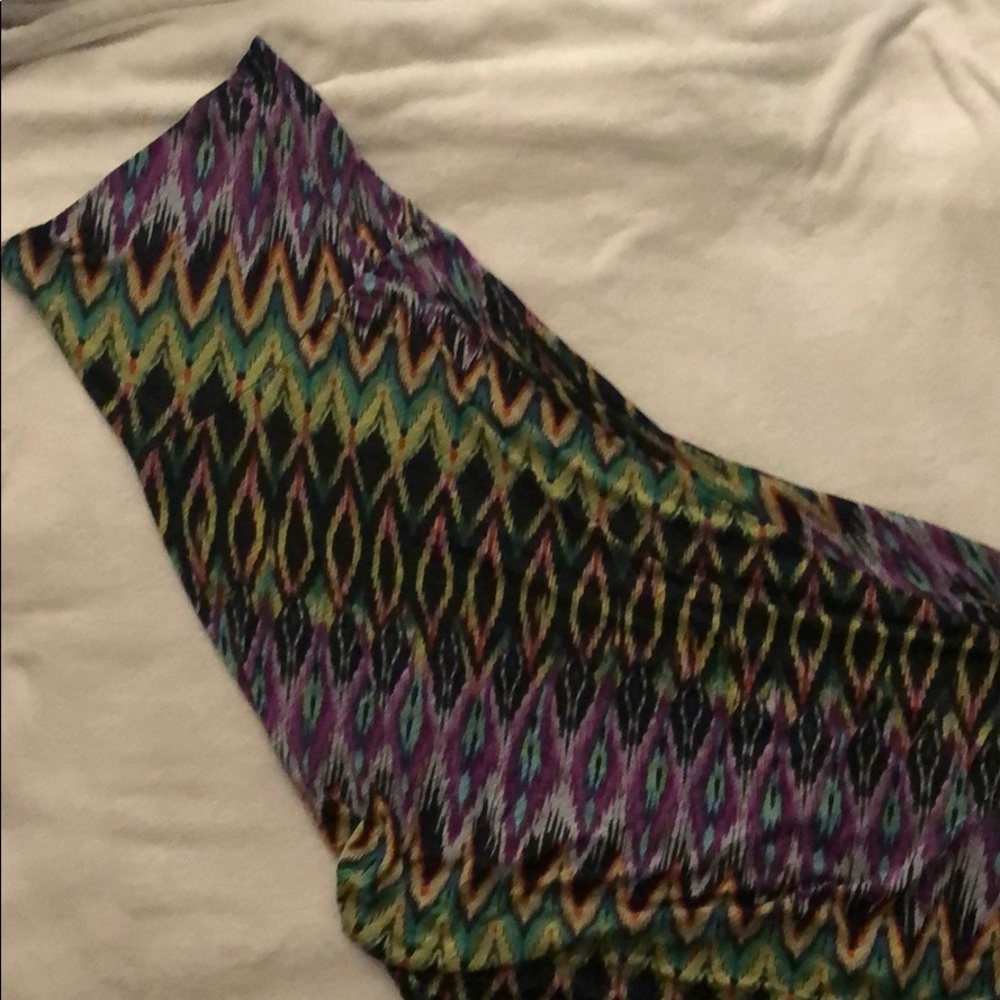 Geometric patterned long skirt
